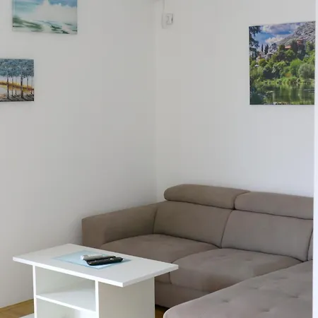 Apartaman Alegra Apartman *